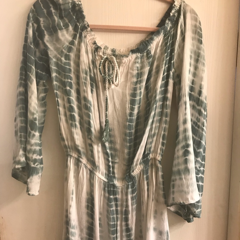 Cute romper size medium
